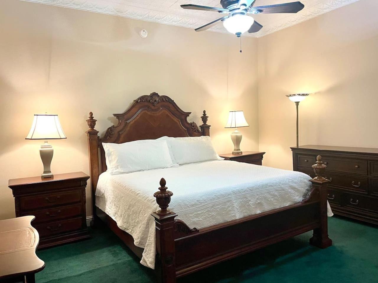 The Eastland Historic Hotel- Imperial Room Экстерьер фото